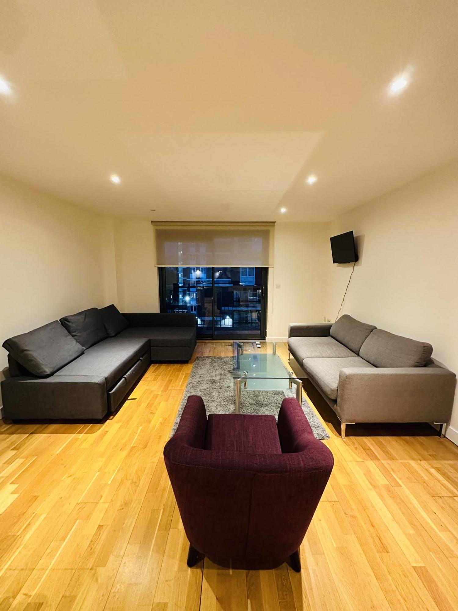 Cosy Modern Tower Bridge Apartment Лондон Стая снимка
