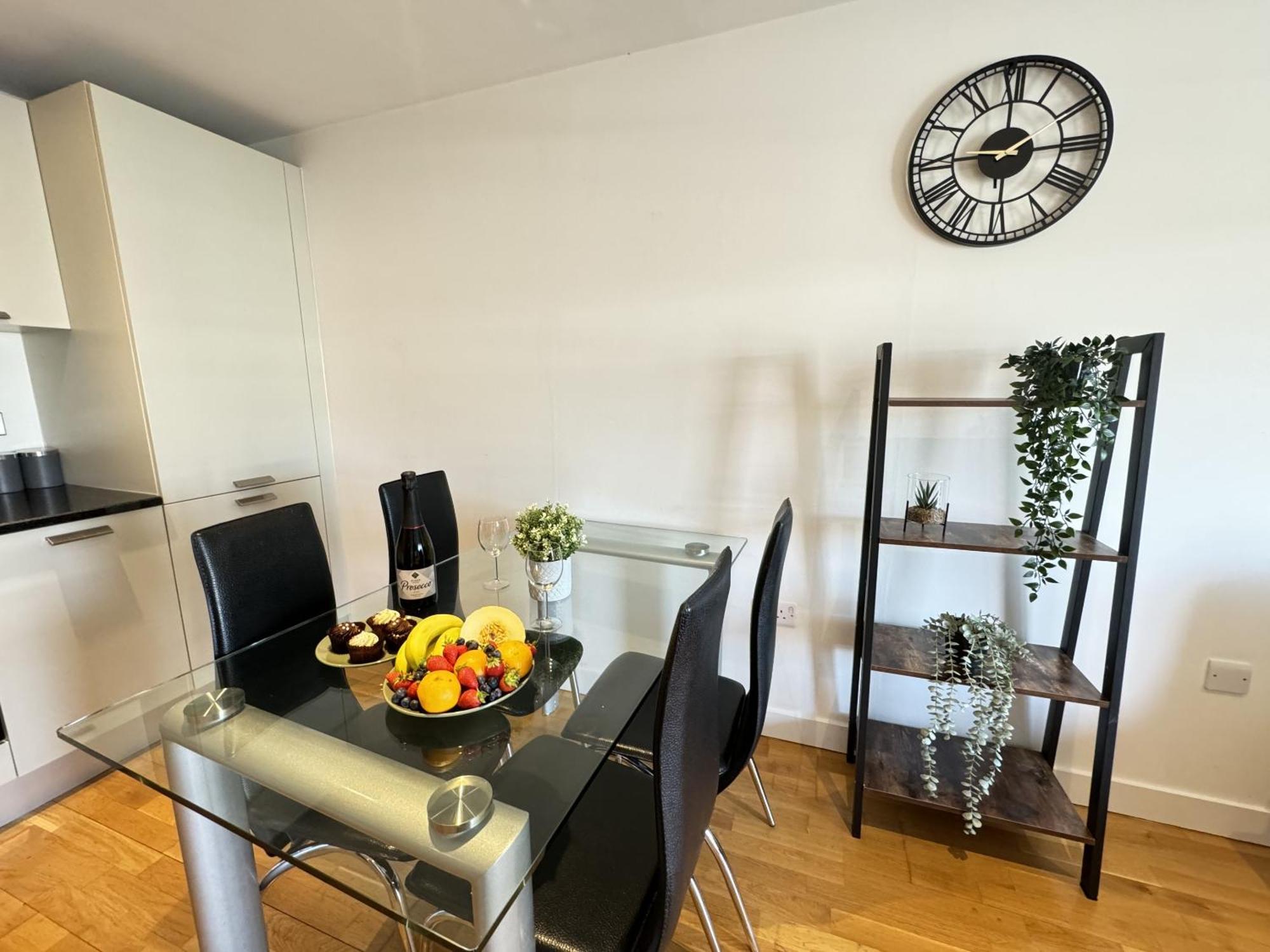 Cosy Modern Tower Bridge Apartment Лондон Екстериор снимка